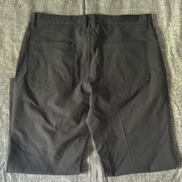 Mountain Hardwear Hiking Pants Men’s 36 - Picture 3 of 9